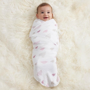 Как правильно пеленать новорожденного?