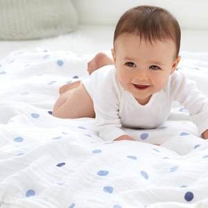 Пеленание малыша - хорошо или плохо?