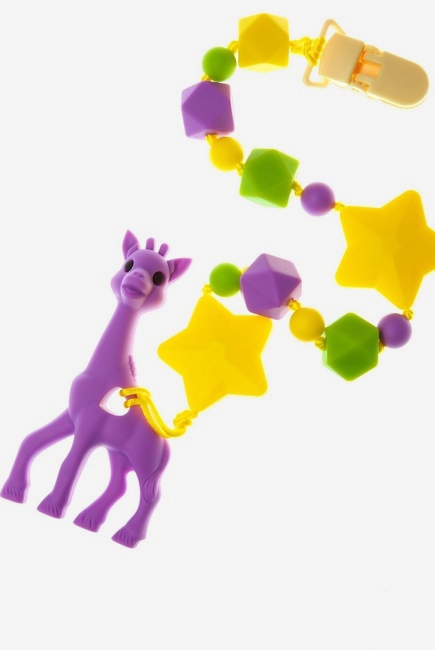 Силиконовый прорезыватель с держателем Звездное Сафари, фиолетовый