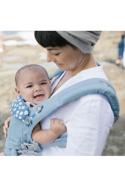 Эрго-рюкзак Ergobaby OMNI 360 - Blue Daises Эрго-рюкзак Ergobaby OMNI 360 - Blue Daises