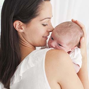 Можно ли кормить грудью после кесарева сечения?