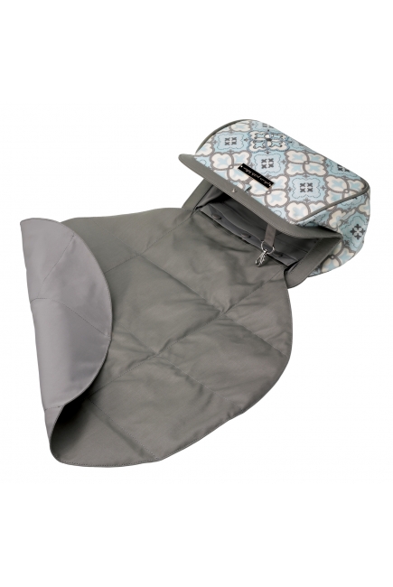 Cross Town Clutch: Classically Crete