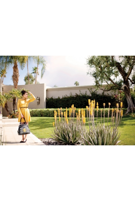 Petunia Sashay Satchel: Evening in Innsbruck