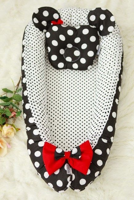 Гнездышко-кокон для новорожденных Babynest Minnie black dots