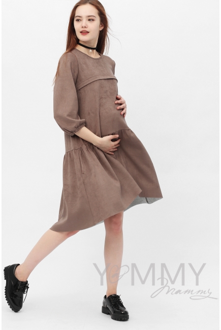 Замшевое платье для кормящих и беременных с воланом, серо-бежевое
