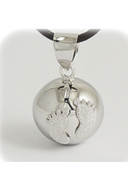 Серебряный с "бриллиантовыми" ножками