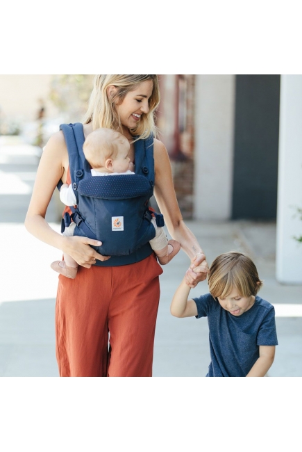 Эрго-рюкзак Ergobaby Adapt - Navy Mini Dots