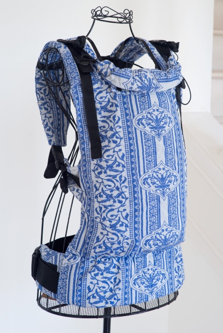 Эрго-рюкзак для новорожденных Diva Milano Flora Blu, One!