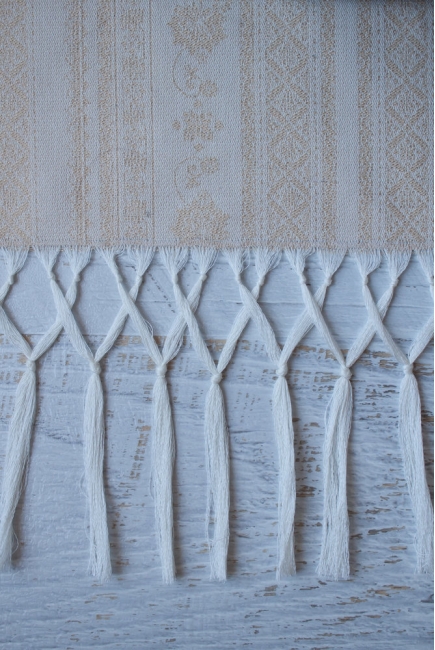 Слинг с кольцами с шелком и шерстью Карауш, Adel Baked Milk с бахромой