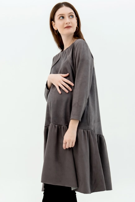 Платье для беременных и кормящих c воланами замшевое, серое
