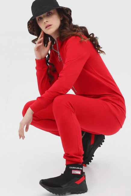 Костюм для беременных и кормящих из футера с декоративной молнией, красный