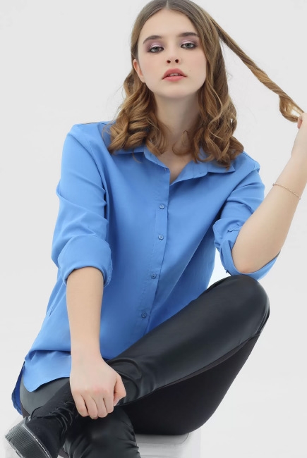 Рубашка для кормящих и беременных из блузочной ткани, голубая