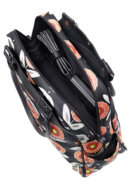 Petunia Sashay Satchel: Happiness in Hamburg