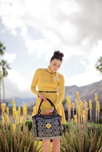 Petunia City Carryall: Evening in Innsbruck