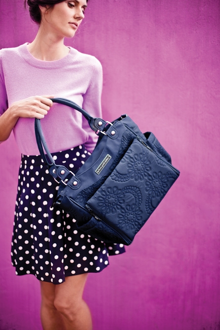 Petunia City Carryall: Waterloo Stop