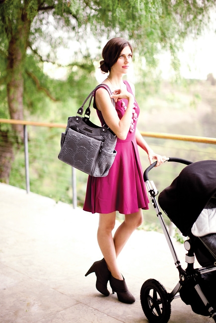 Petunia City Carryall: Champs Elysees