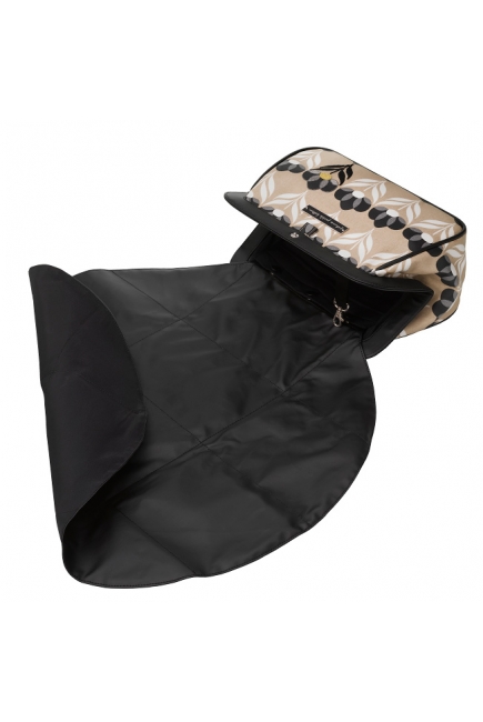 Petunia Cross Town Clutch: Midnight in Malmo