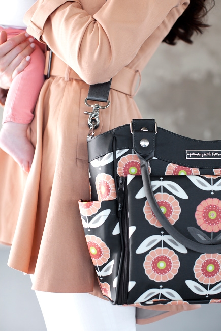 Petunia City Carryall: Happiness in Hamburg