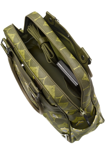 Petunia Sashay Satchel: Sleepy in Segovia