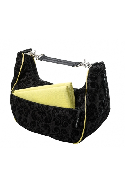 Petunia Touring Tote: Black Currant