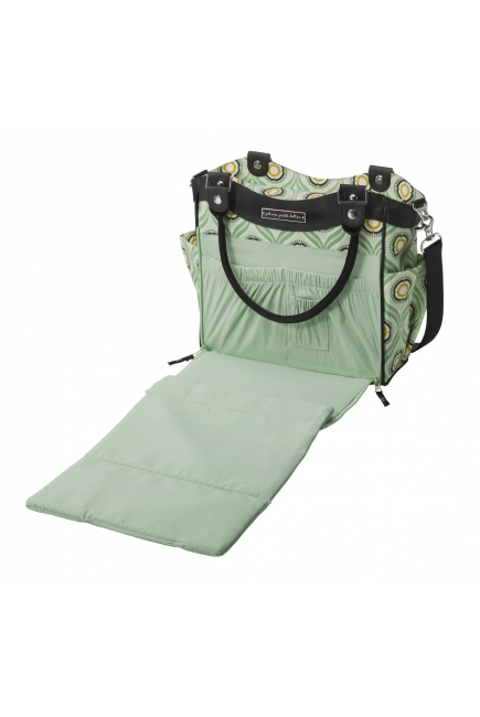 Petunia City Carryall: Captivating Corinth