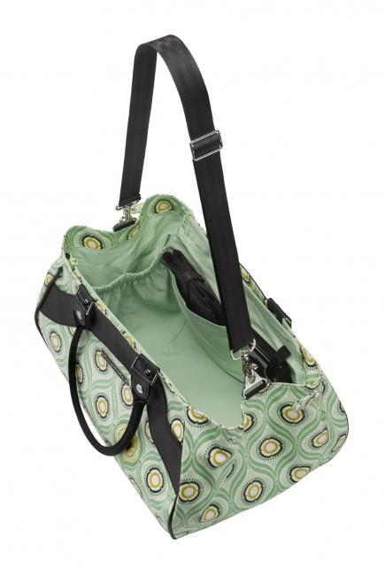 Petunia Wistful Weekender: Captivating Corinth