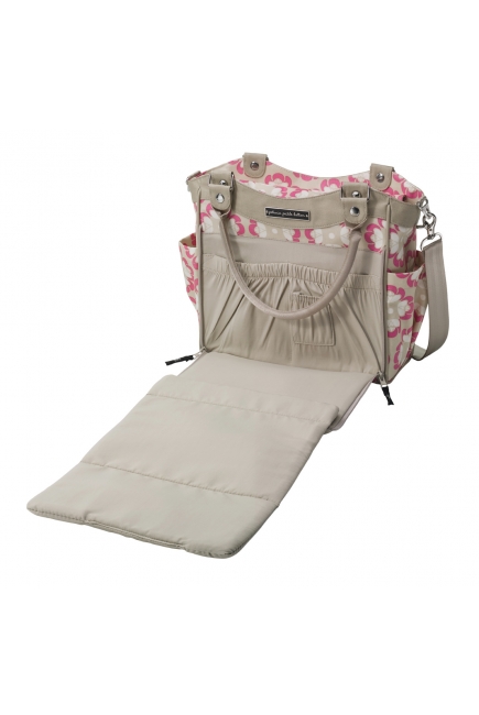 Petunia City Carryall: Picnic in Portugal