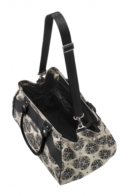 Petunia Wistful Weekender: Wandering in Westbrook