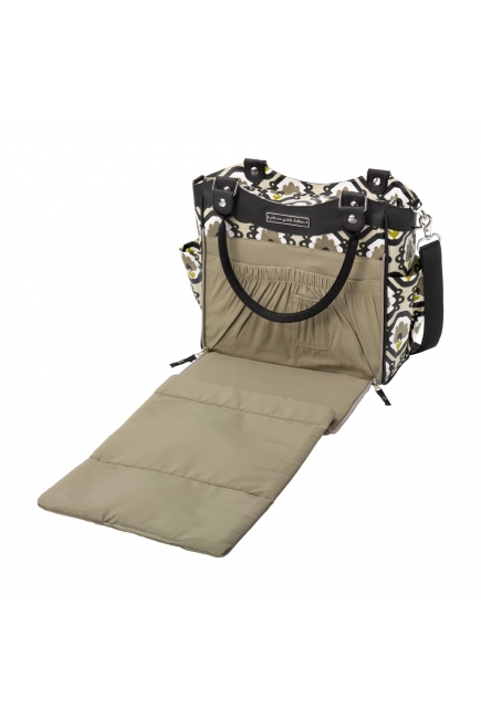 Petunia City Carryall: Beautiful Barcelona