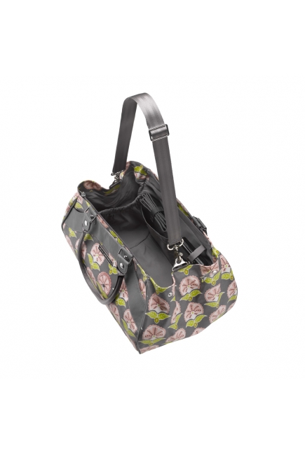 Petunia Wistful Weekender: Weekend in Windsor