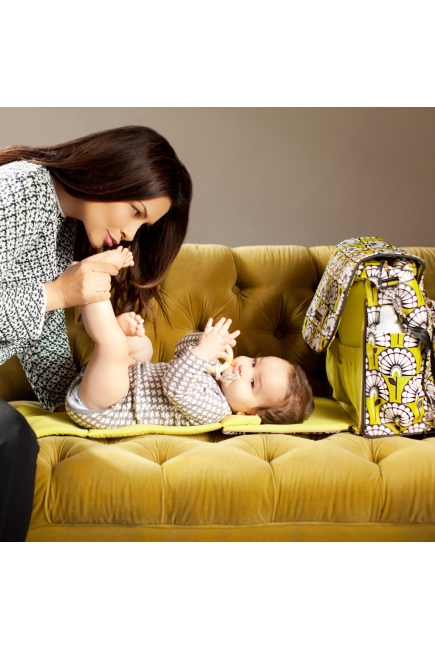 Сумка для мамы Petunia Boxy Backpack: Venturing in Vienna