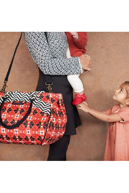 Petunia Wistful Weekender: Amaryllis Terrace