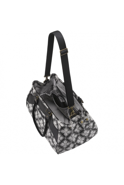Сумка для мамы Petunia Wistful Weekender: Evening Blooms