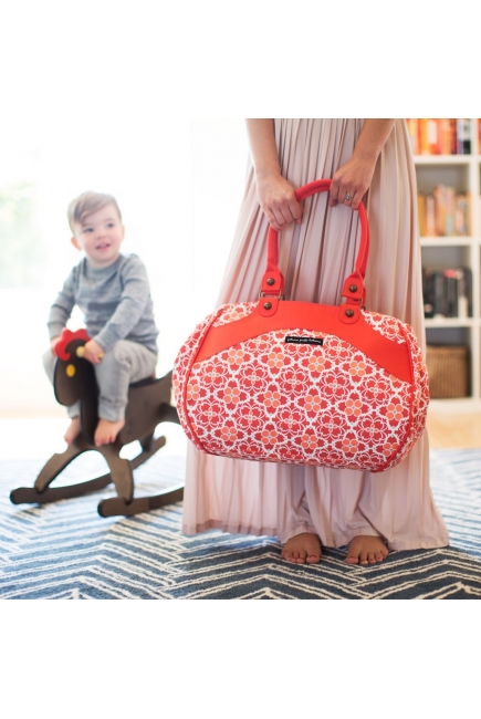 Сумка для мамы Petunia Wistful Weekender: Fire Flower Fields