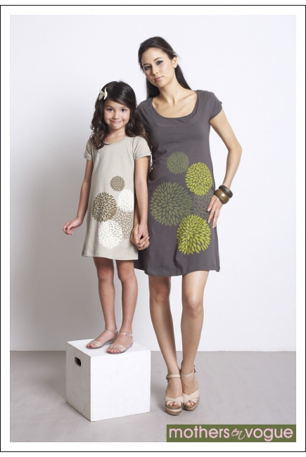 Платье Mothers en Vogue "Crisalis Print", цвет серый