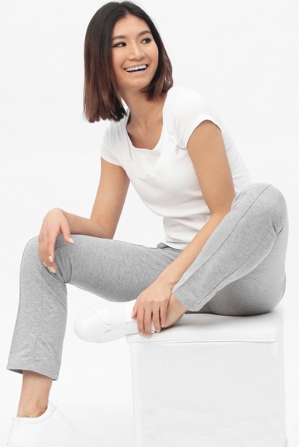 Брюки для беременных и родивших со стрелками, серый меланж