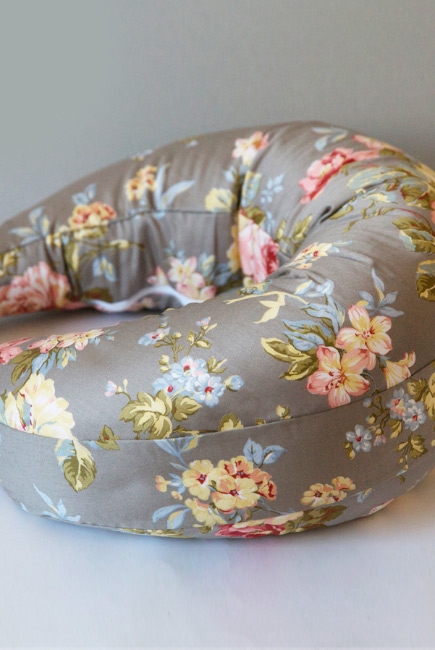 Подушка для кормления "Чайная роза"