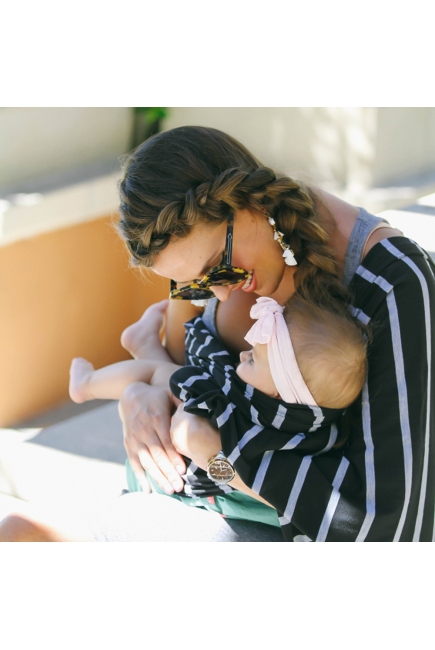 Шарф-накидка для кормления Itzy Ritzy, Platinum Stripe